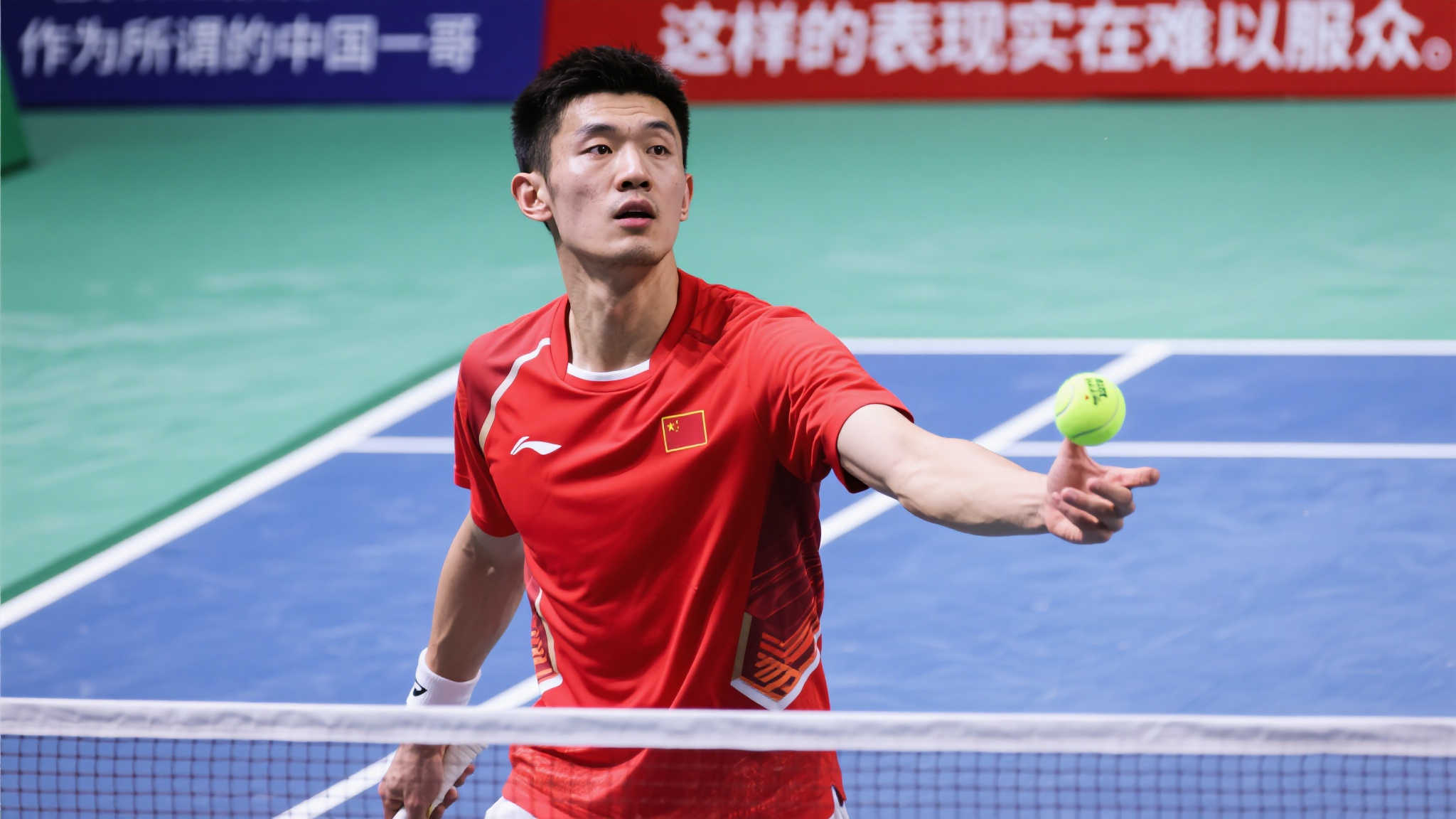 迅速占据了 迅速占据了